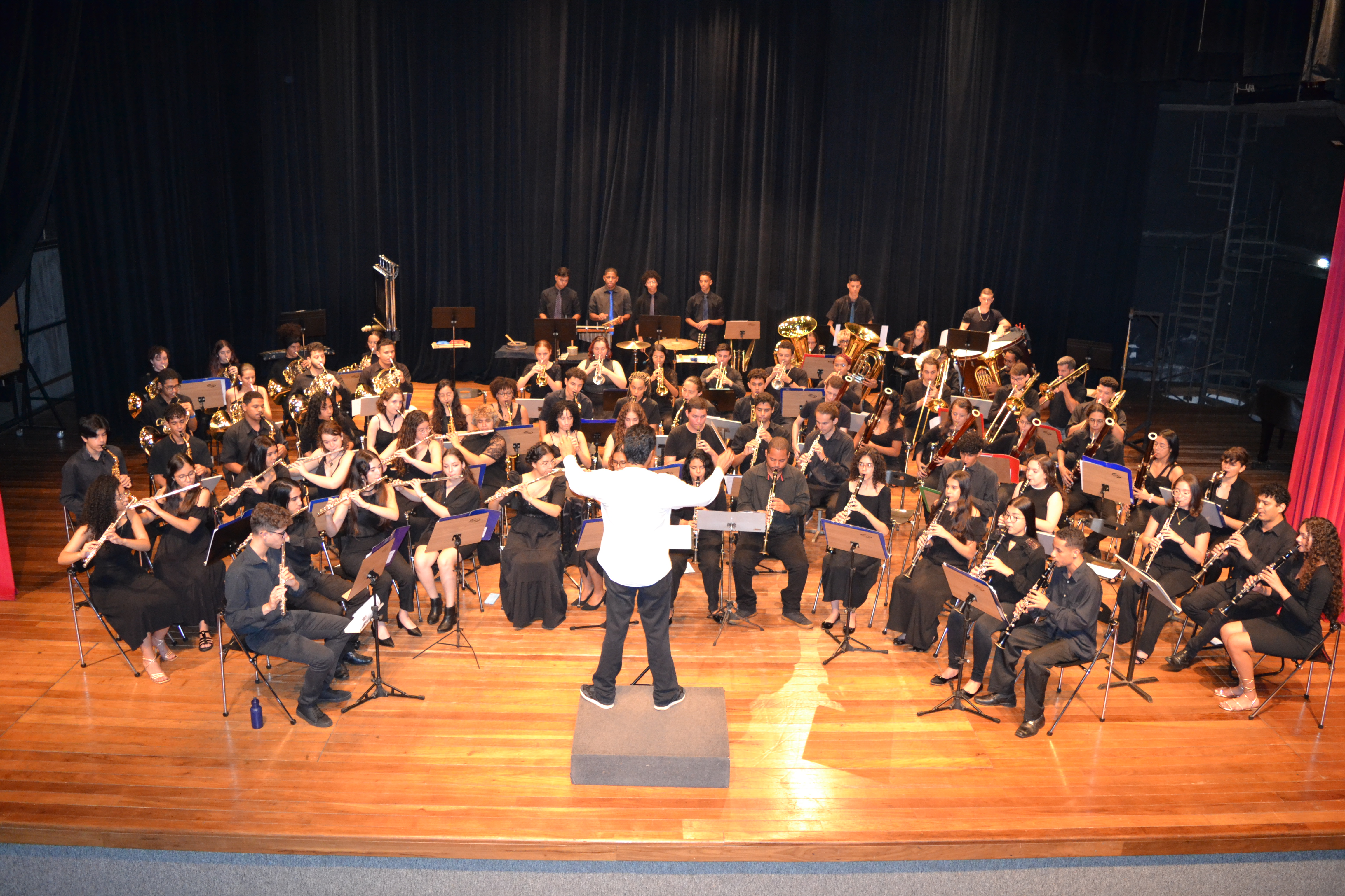 Banda Sinfônica Nilo Peçanha durante abertura da Semana de Música